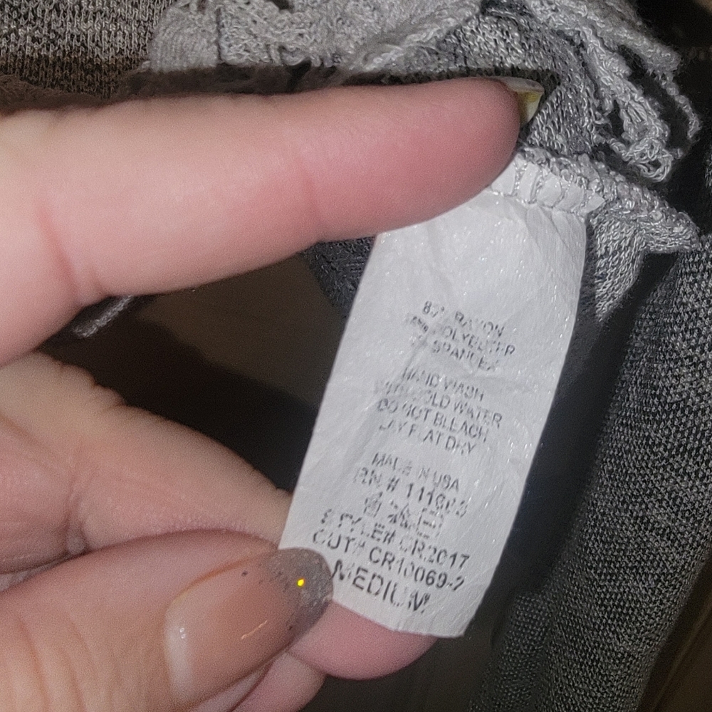 Misses sz M Gray cropped top You Are Not Alone Lace Y2K - Picture 4 of 6